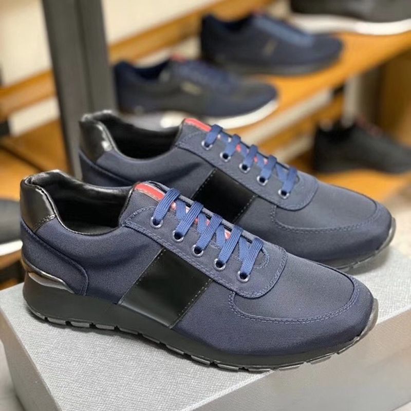 Flat Shoes Classic Leather Sneakers 