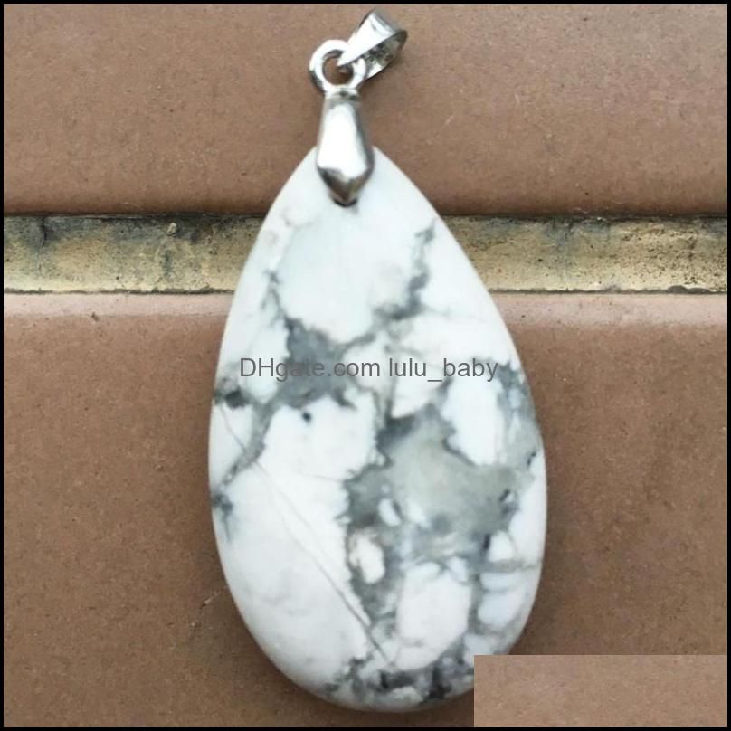 White Howlite C9133