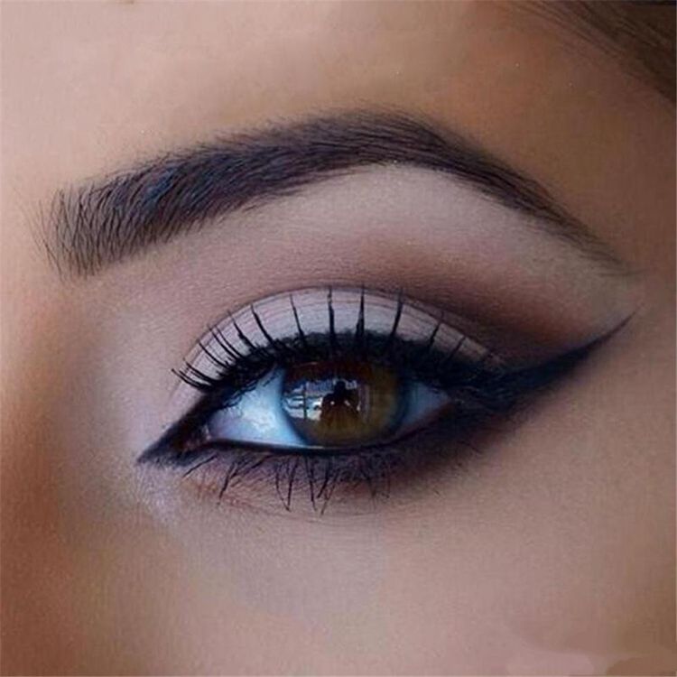 eyeliner on top