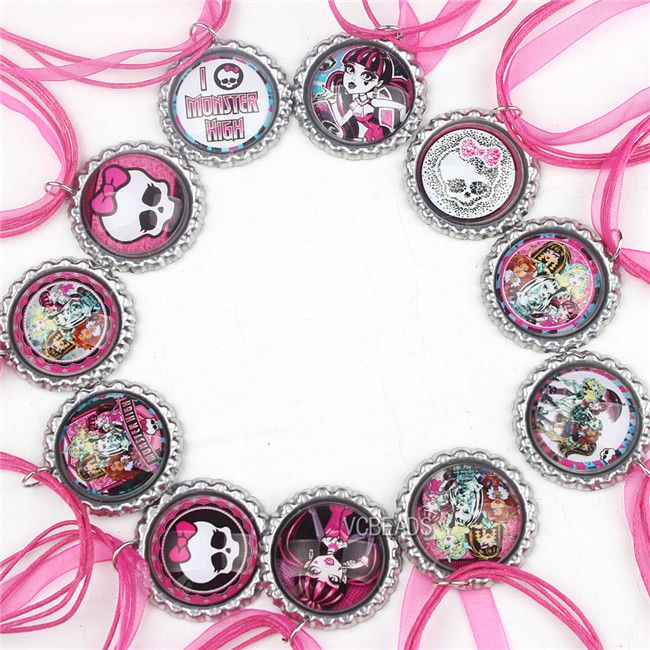 satin al yeni monster high necklace serit kolye cadilar bayrami partisi aksesuarlari icin cizgi kolyeler skull monster high gloass dome pendants