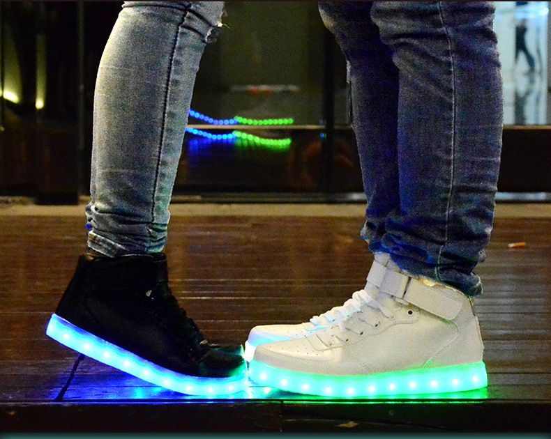 PrettyBaby LED Light Up Shoes For 