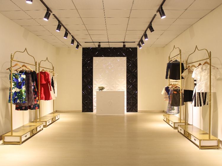 hanger store