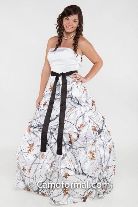 Strapless Snow Camo Wedding Dresses 