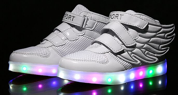 Children Shoes With Light Up Sneakers 