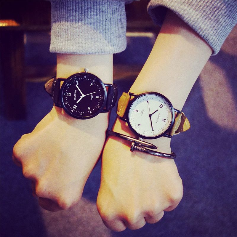 Con Chiodo Bracciale Orologi Alla Moda Una Formula Studente Geometria Al  Quarzo Orologi Da Uomo Donna Coppie Amante Casual PU In Pelle Da Polso Da  2,83 € | DHgate Italy