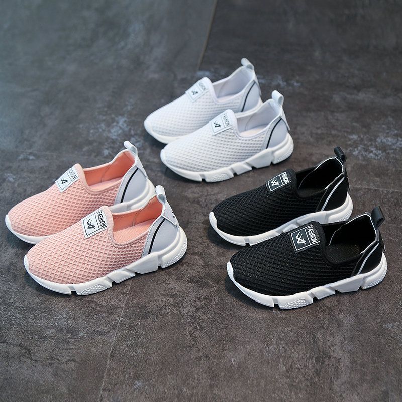 rubber shoes for girl nike