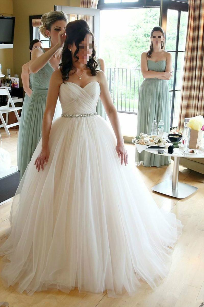 wedding dress tie up back