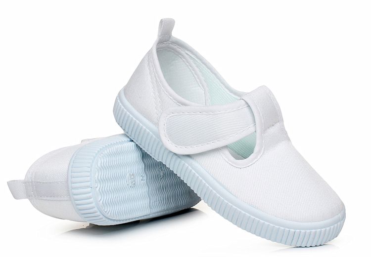 inexpensive children's shoes