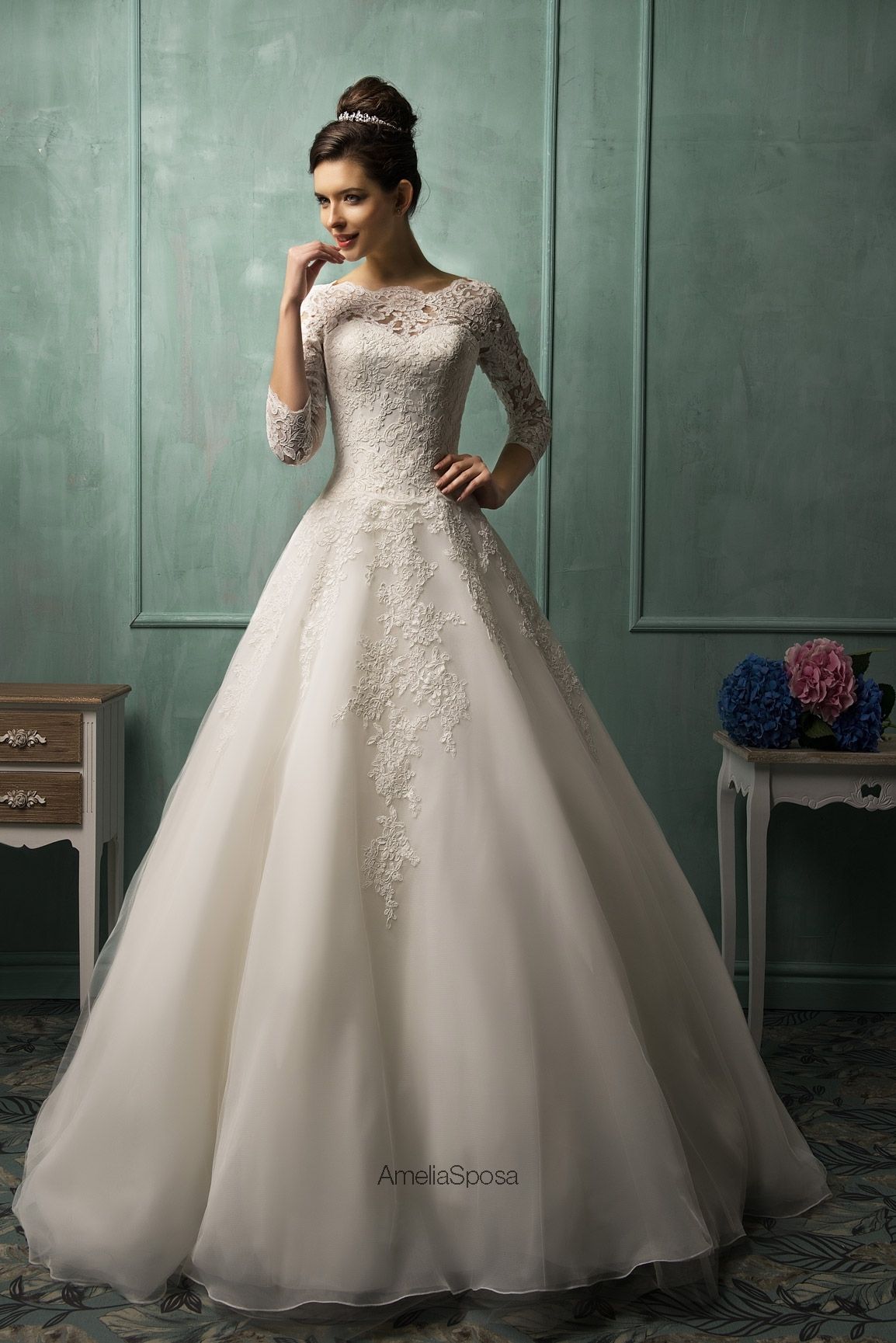 Inspired 2014 Ball Gown Wedding Dress Appliqued Organza Bridal