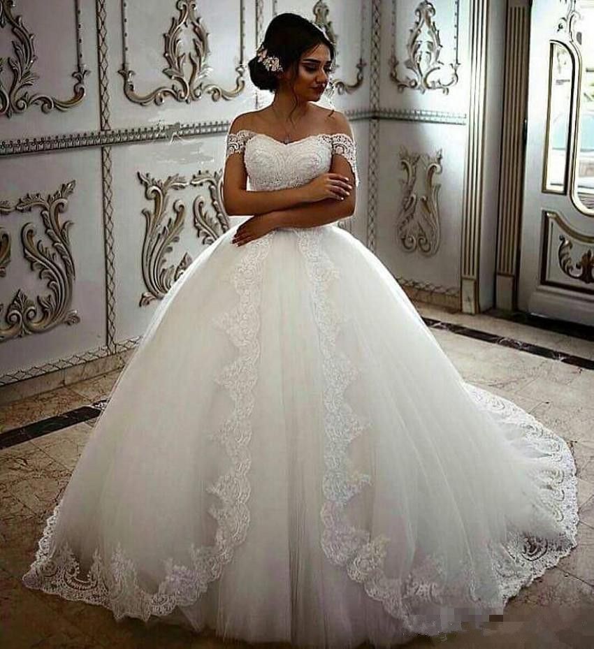 ball gown with sweetheart neckline