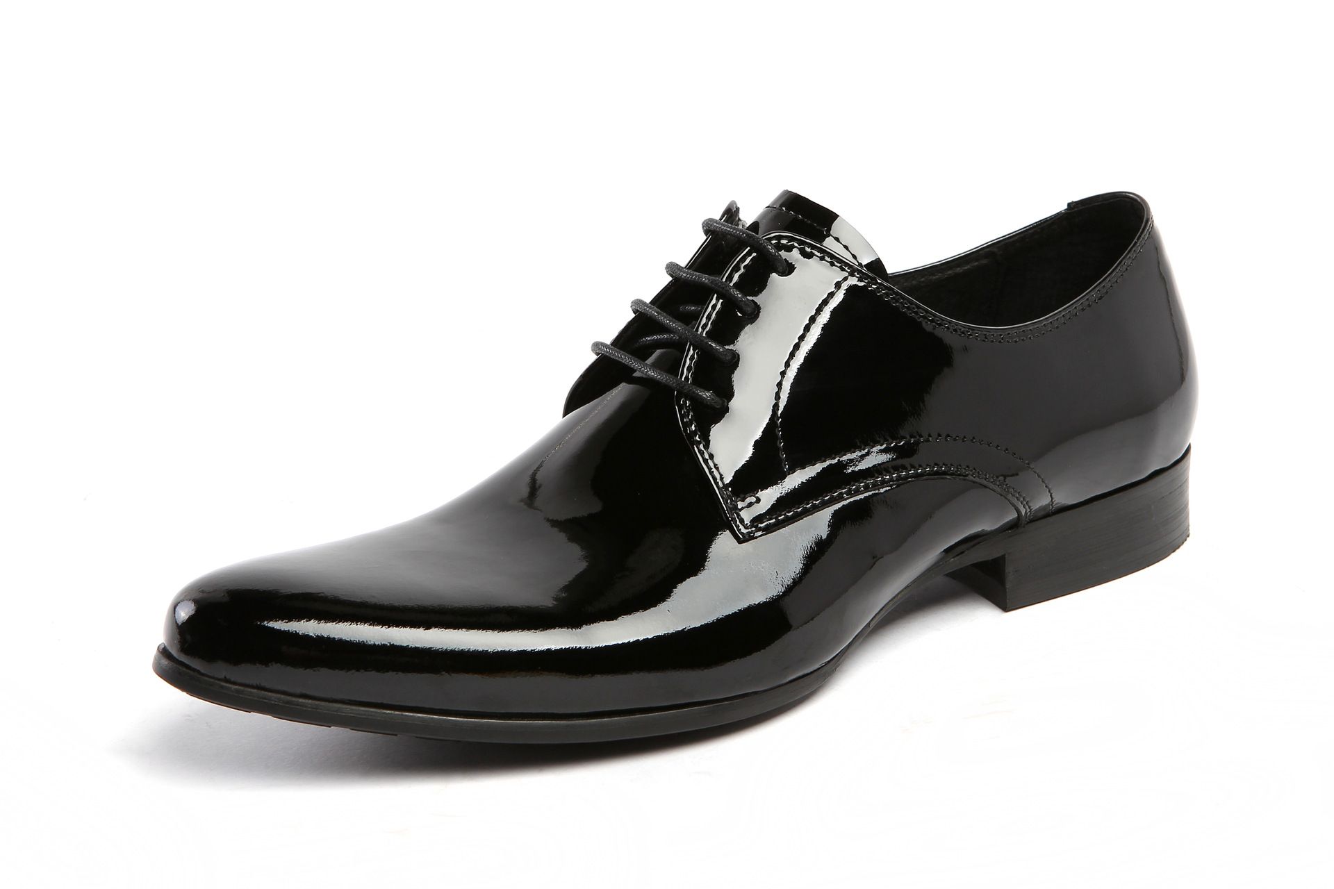 black shiny formal shoes for men