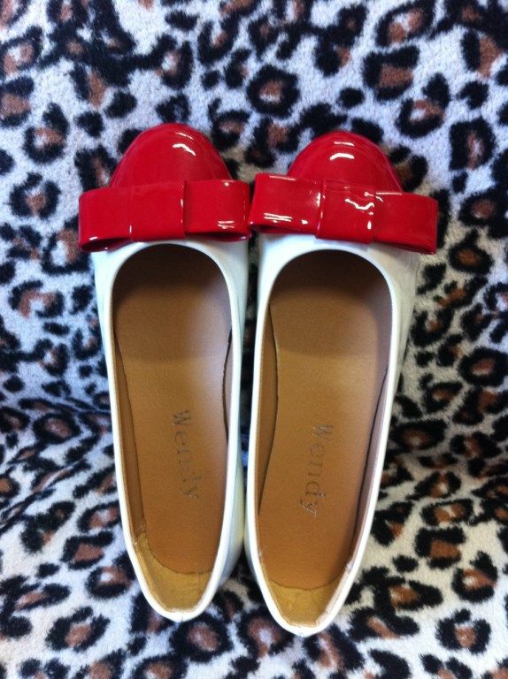 flats slip off