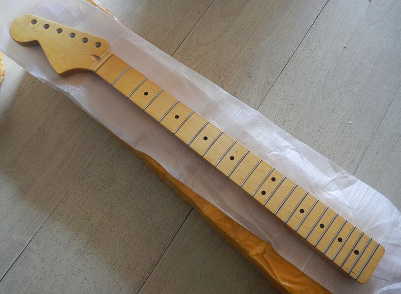 Factory Wholesale Top Quality 22 Fret Guitar Neck Maple Left Hand Neck