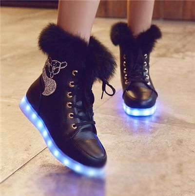 2015 Winter Big Children Big Girl Student Shoe Led Boots USB Charge White  Black Size 35 40 From Crownbonanza, $42.11