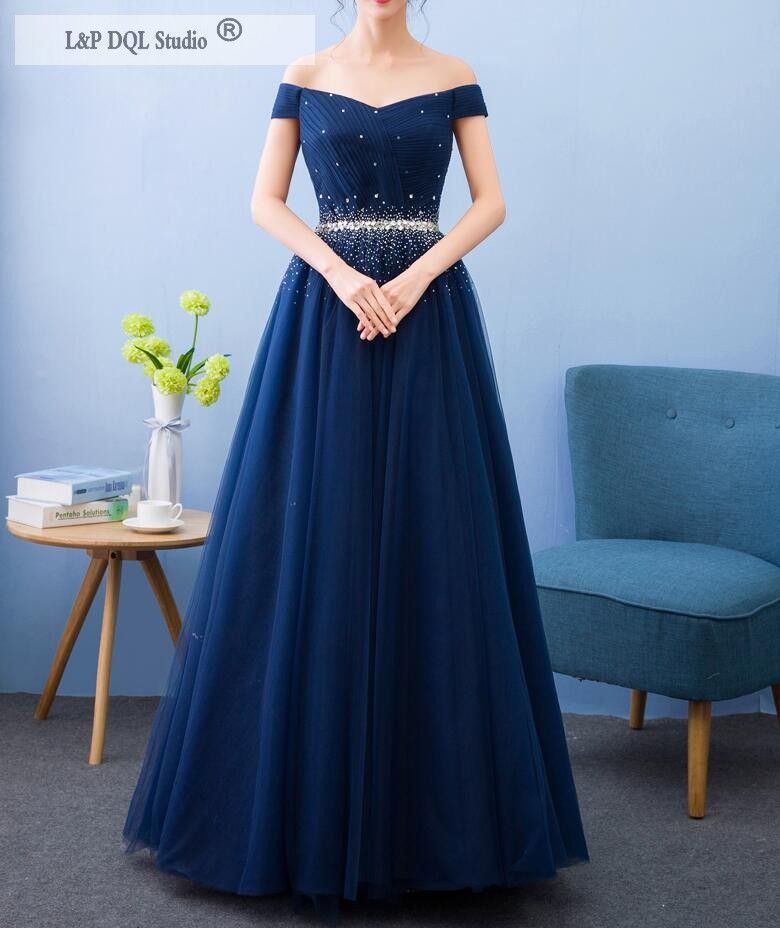 vestido de formatura azul escuro