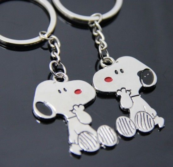 Großhandel Snoopy Erdnuss Hund Keychain Cartoon Schlüsselanhänger Key