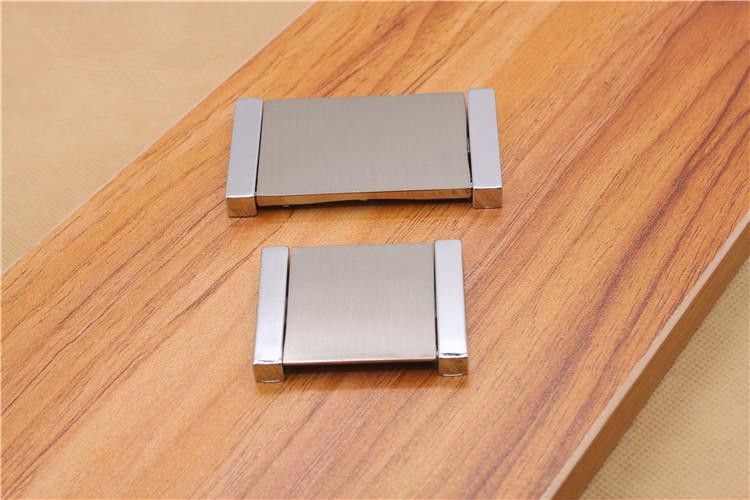 2019 New Zinc Alloy Modern Silver Concealed Handle Furniture