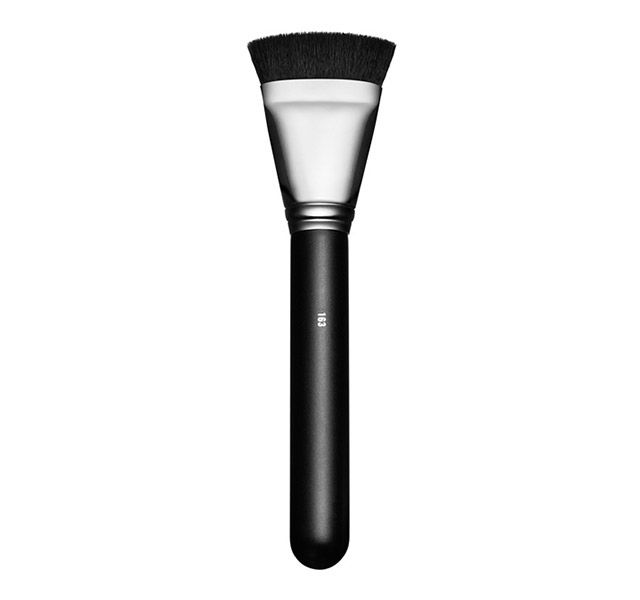 MAC163 Brosse à contour plat