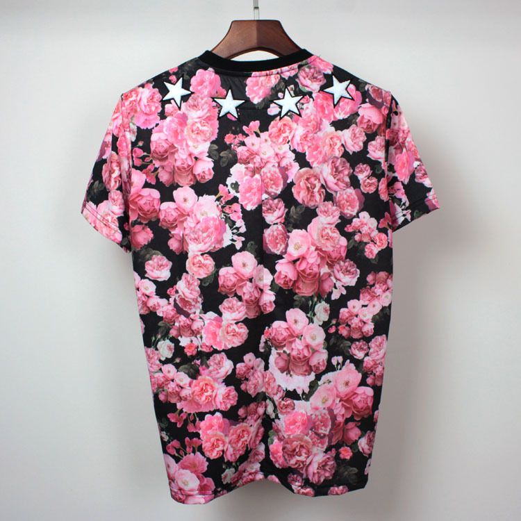 camisetas con rosas bordadas hombre