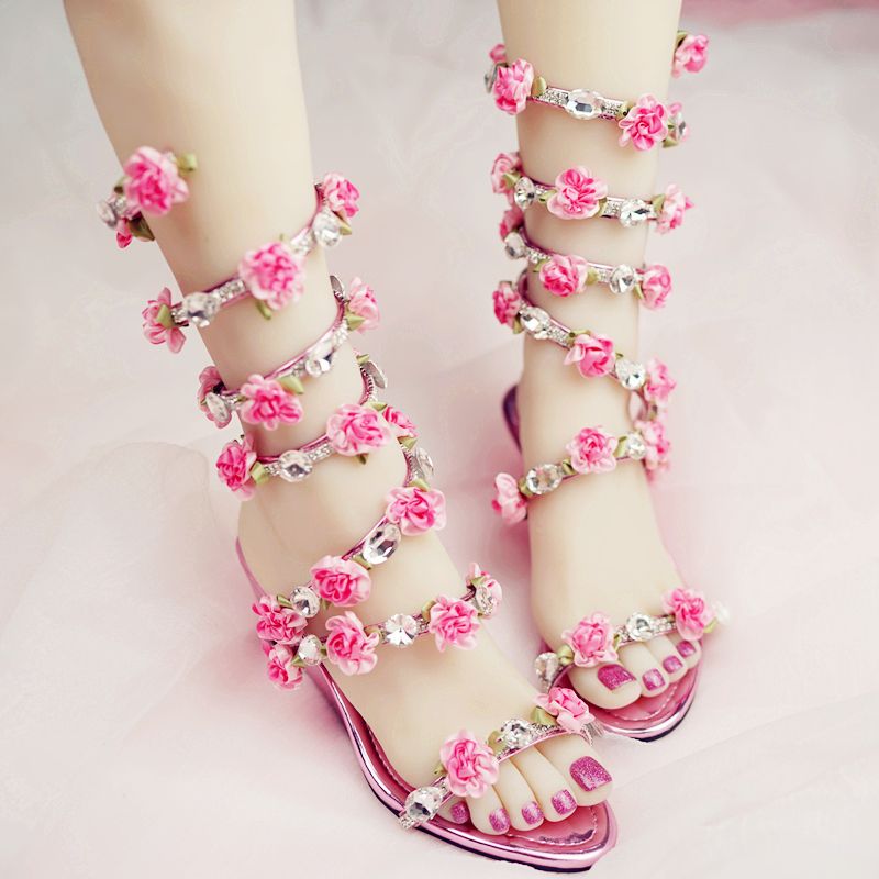 Sapatos Em Promoção Mulheres Sandálias De Casamento De Cristal E Rosa Flor Mulheres Gladiador Sandália Verão Vestido Sapatos Cunha Salto Aberto Toe Botas De Noiva Sapato Boneca De Nancywedding, $331,22 | Pt.Dhgate.Com