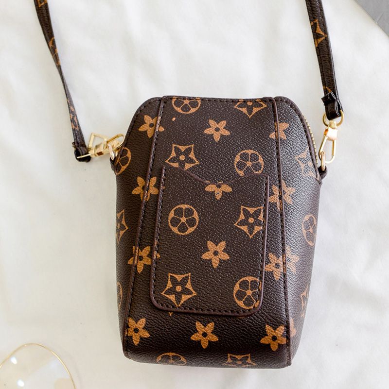 Acquistare Borsa A Tracolla Con Stampa Femiyaki Borsa A Tracolla Con Catena  In Pelle PU Borsa Tracolla A Catena Mini Borsa Da Donna E Borse A Tracolla  Da Bambina Economico | Consegna