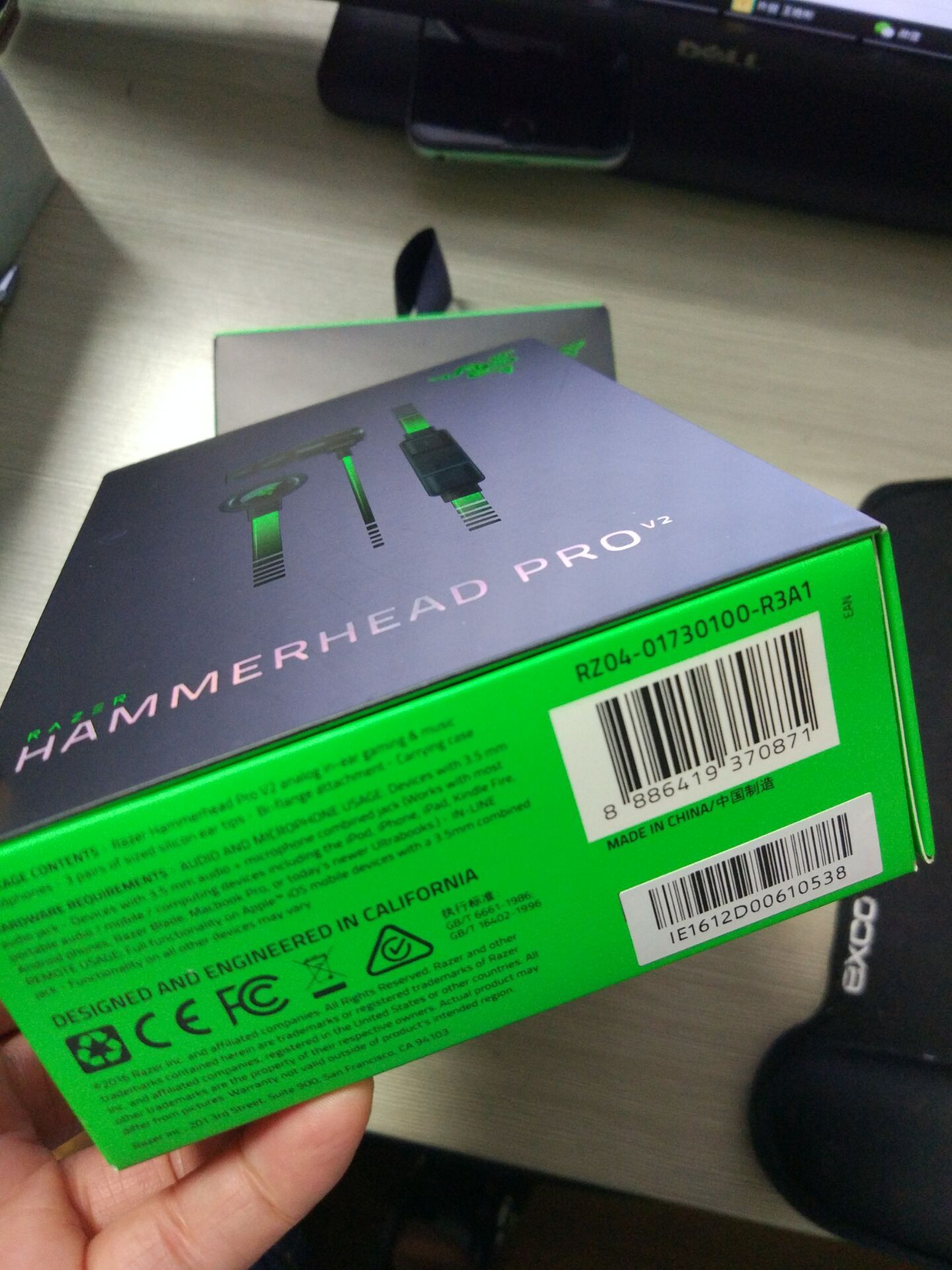 Razer Hammerhead Pro V2 Earphone With Microphone With Retail Box In Ear Gaming Headsets Noise Isolation Stereo Bass 3 5mm Fast Dhl Headphone Bluetooth Headphones For Tv From Bluesky99 17 09 Dhgate Com