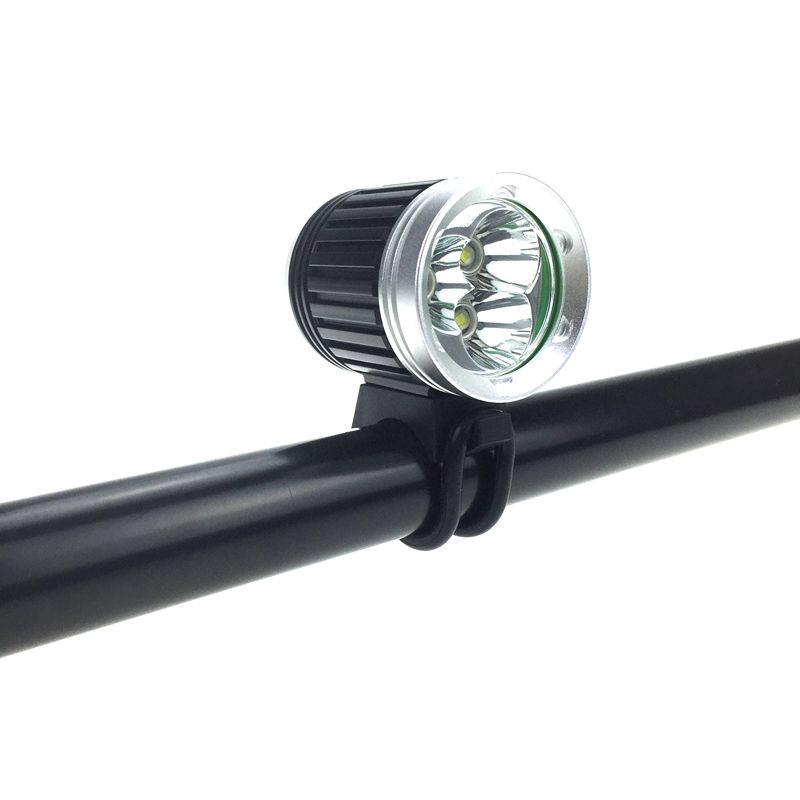 5000 lumens 3x C-XM-L T6 Phare à LED Phare 3T6 Phare Vélo Vélo Lumière Imperméable à l'eau) x60mm (largeur) x38mm (Hauteur) -La couleur noire. -Brightnes