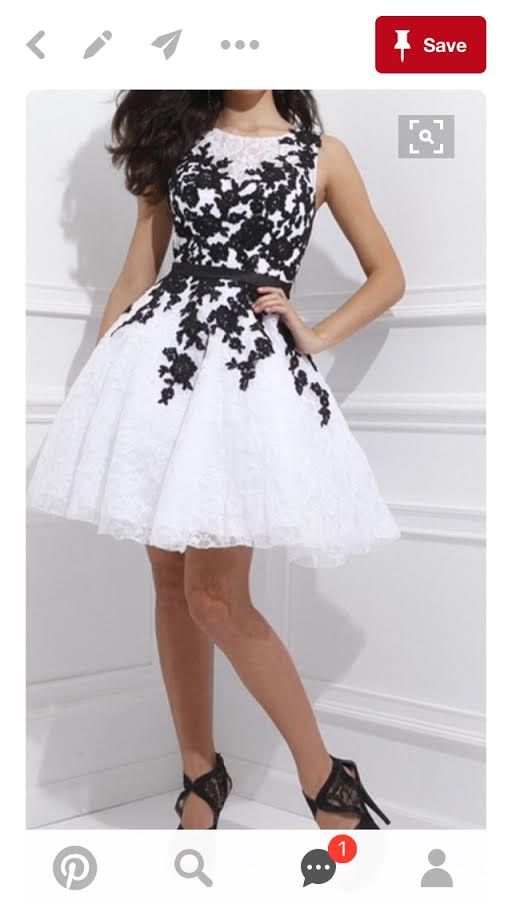 Vestidos baratos del regreso hogar corto blanco y joya de encaje cuentas de