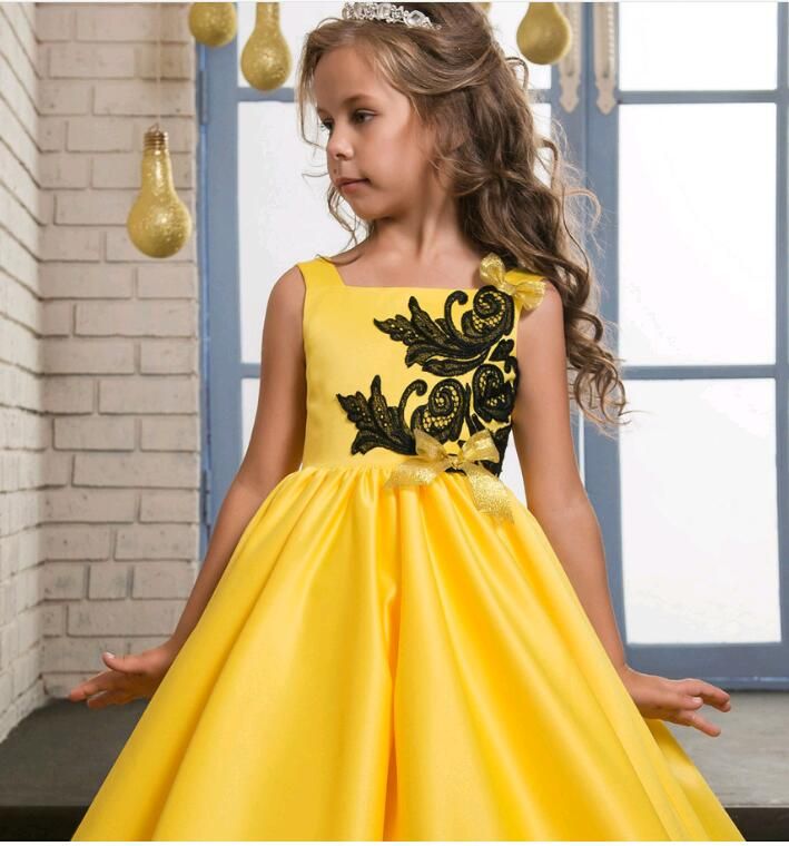 vestido de festa infantil amarelo ouro