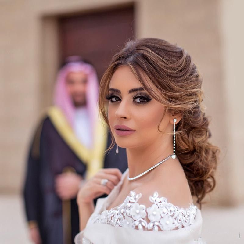 Discount Dubai Lace Cape Style Wedding Dresses 2017 Bateau Neck 3d