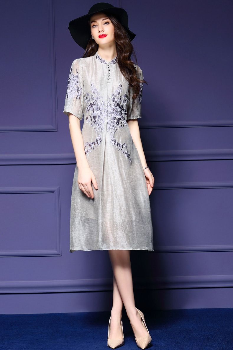 Grace the latest fashion in dress clearance