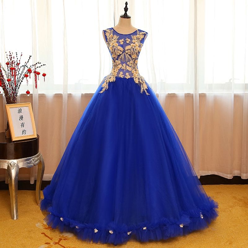 robe victorienne bleue