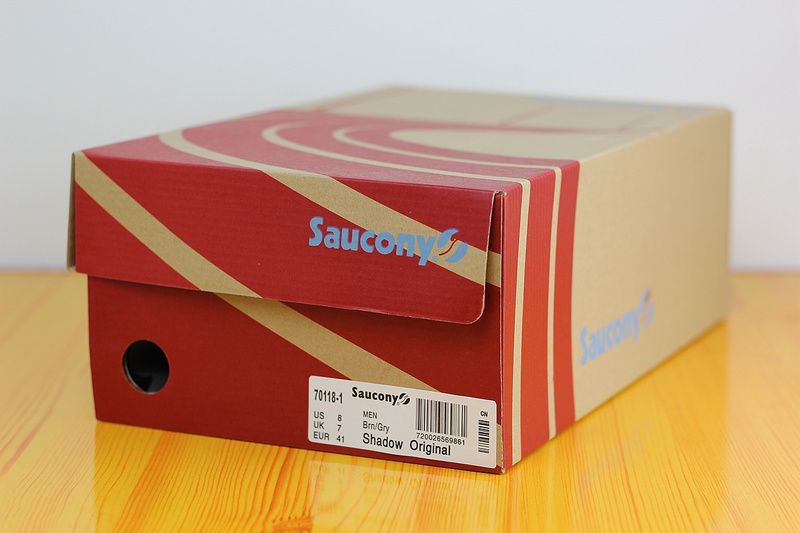 saucony shoe box