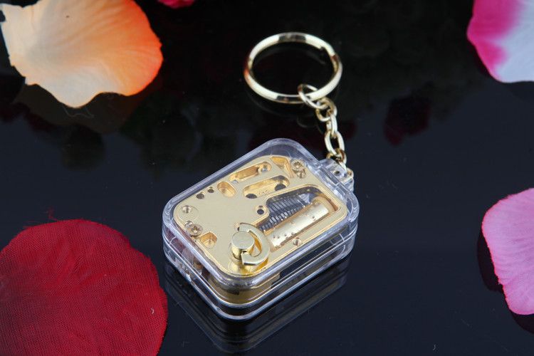 Acheter Pas Cher Livraison Gratuite Mini Porte Cles Dore Pendentif Boite A Musique Creative Cadeaux Cadeau Danniversaire Chateau Dans Le Ciel Du 17 4 Fr Dhgate