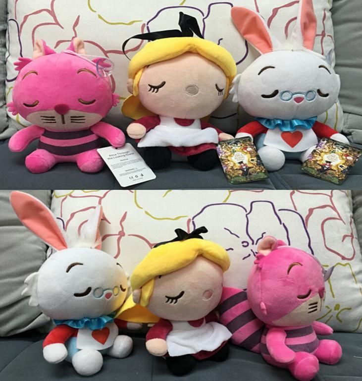 peluche alicia en el pais de las maravillas