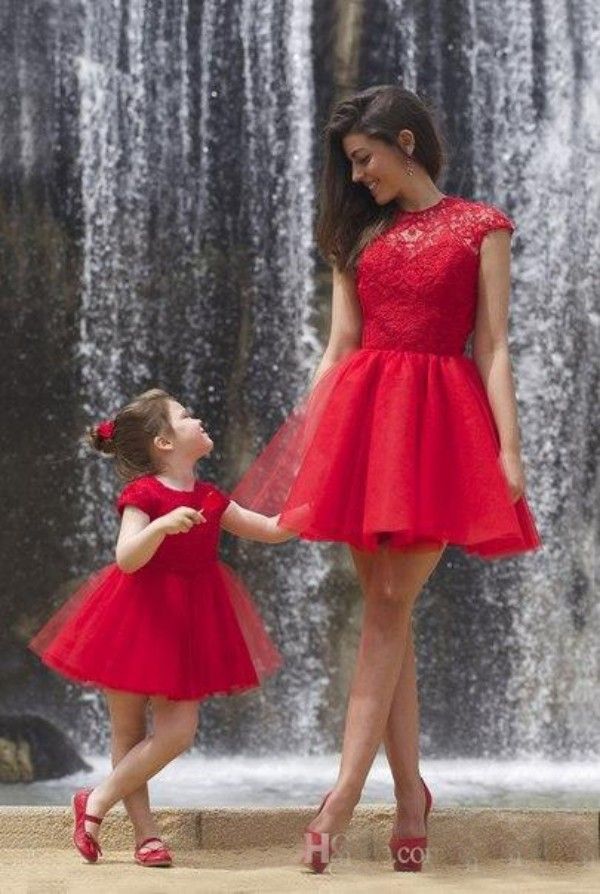 Cap Sleeves Lace Puffy Tulle Skirt Open 