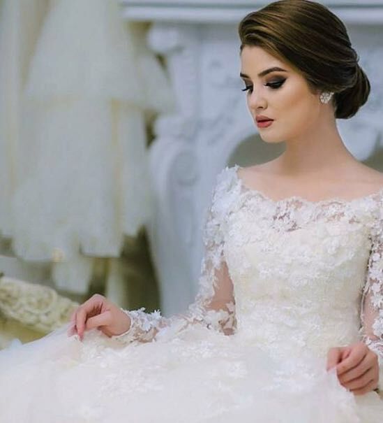2016 de manga larga vestidos de novia de novia vestidos de novia Sheer Scoop escote 3D 2016 de manga larga vestidos de novia de novia vestidos de novia Sheer Scoop escote 3D