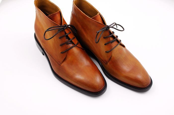 menstache boots