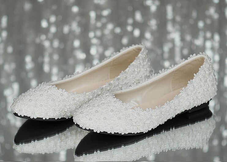 Full Size Stock 2016 Beautiful Sexy White Satin Lace Wedding Shoes