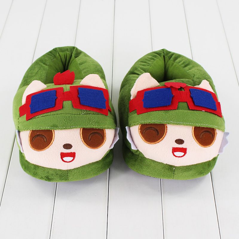 Acheter 26cm League Of Legends Teemo Pantoufles En Peluche Douce Poupee Jouet Anniversaire Cadeau De Noel Livraison Gratuite De Detail De 10 06 Du Emma Fr Dhgate Com