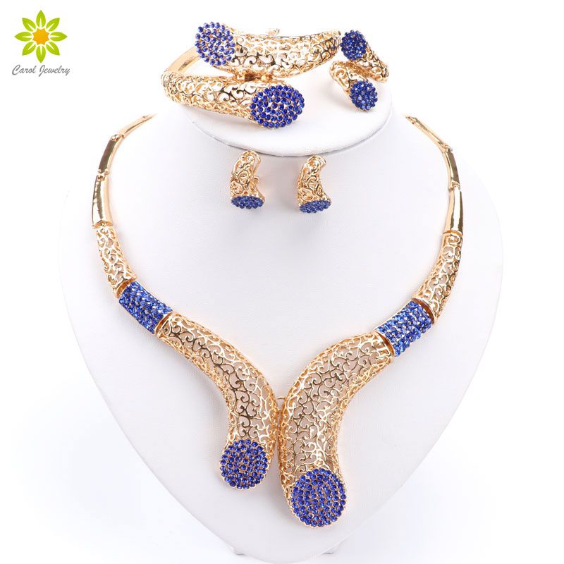 Ensemble De Bijoux Pour Femmes - Collier, Boucles D'oreilles Et Bague - Plaqué Or - Neuf Avec étiquettes