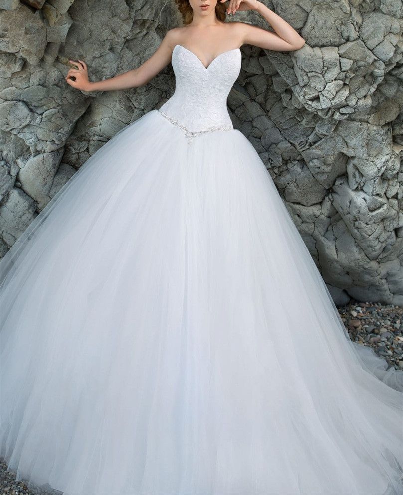 sweetheart neckline princess wedding dress