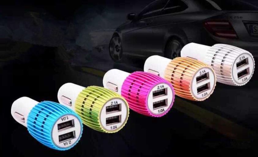 New Universal Dual USB Car Charger With Blue Light LED 3.1A Aluminium Alloy Car Charger For Cell