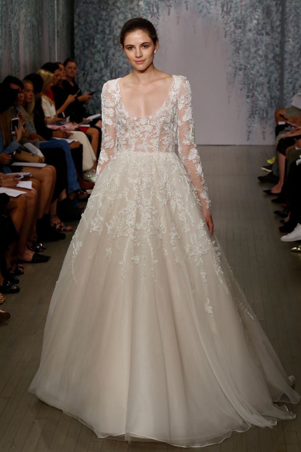 monique lhuillier bridal gowns