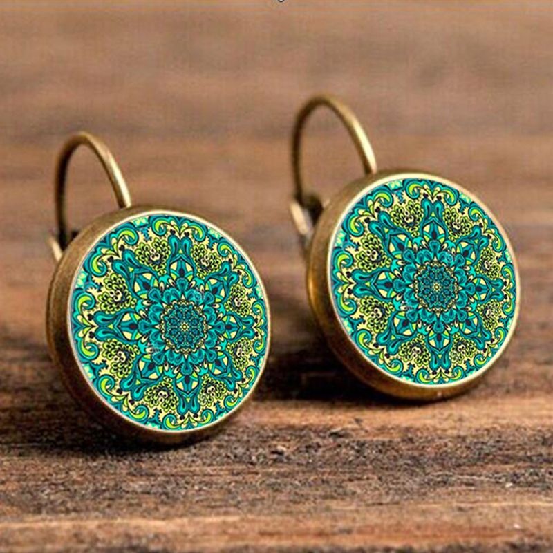 Stud Earring Pair with Cabochon Picture Meditating Yoga Buddhism colored silver different sizes