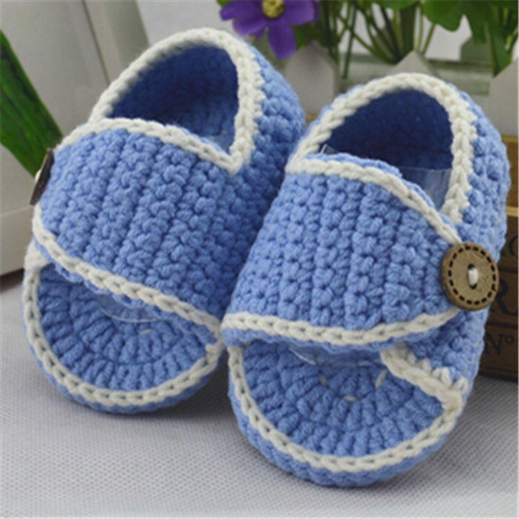 woolen shoes for baby girl