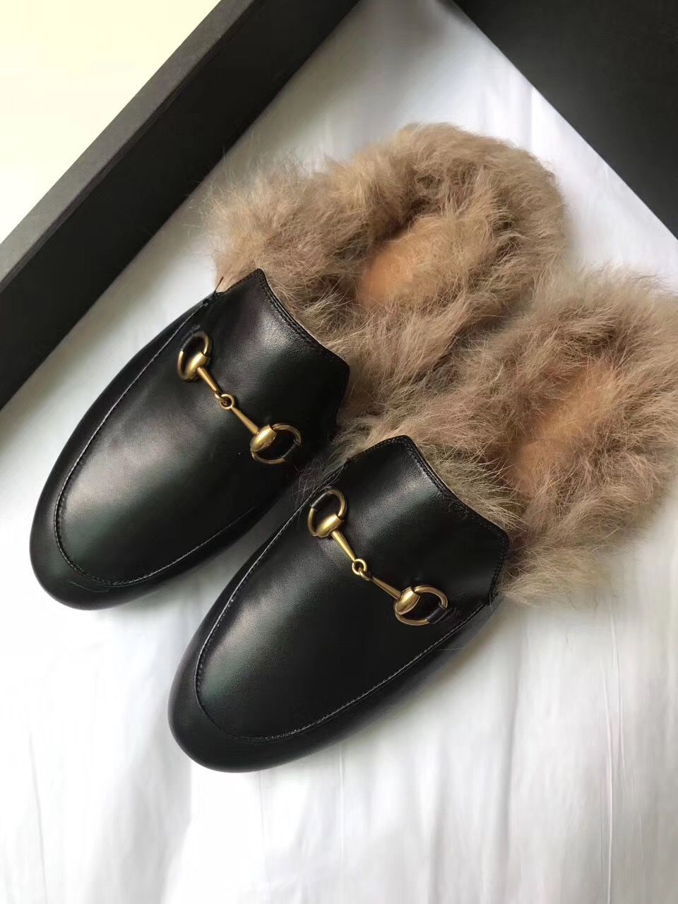 womens black mules