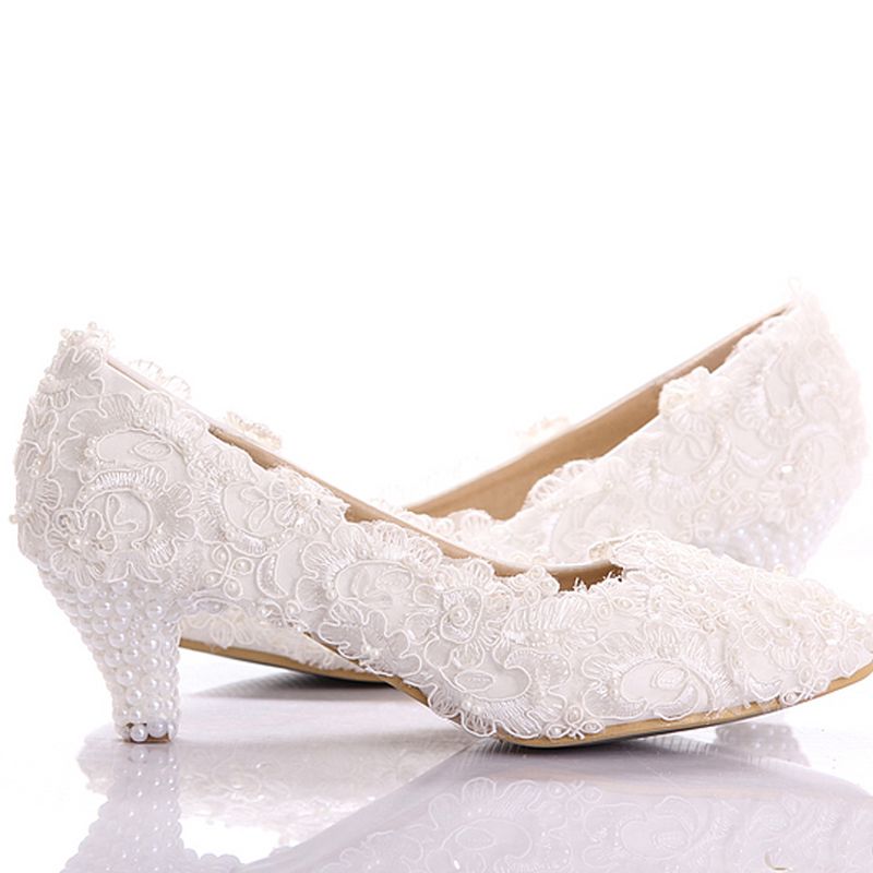New Style White Lace Low Heel Wedding Bridal Pumps Kitten Heel