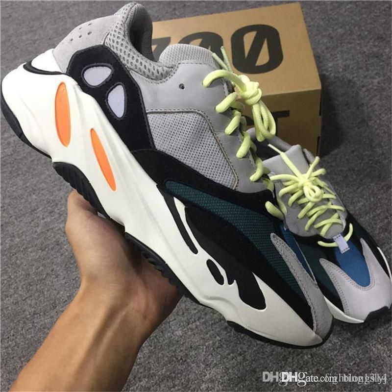 700 scarpe
