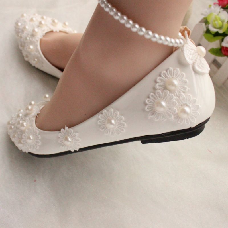 Compre 2017 Zapatos De Boda De Encaje Blanco Pisos Zapatos De Novia Para  Mujer Tacón Bajo Confortable Flatforms Zapatos De Fiesta De Baile Con  Perlas Tobilleras A 50,66 € Del Chantelleyang | Es.Dhgate.Com